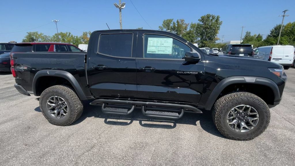 New 2026 Chevrolet Colorado ZR2 AWD/4WD image 3