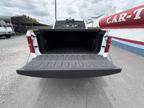 Used 2025 RAM 1500 Limited AWD/4WD image 23