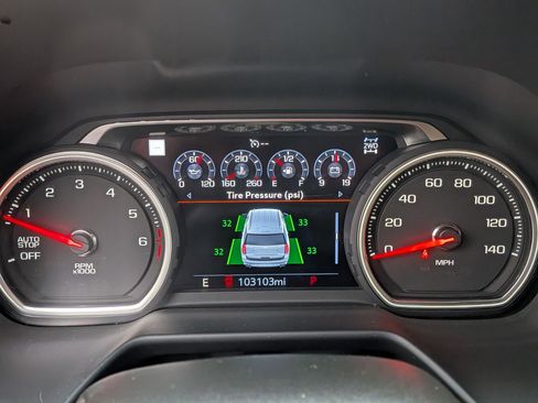 Used 2021 Chevrolet Suburban Premier image 23