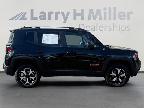 Used 2022 Jeep Renegade Trailhawk w/ Trailer Tow Group image 7
