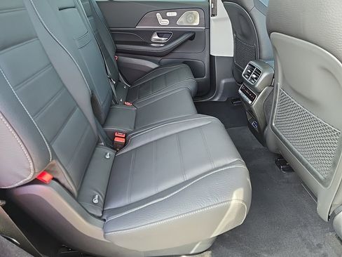 New 2026 Mercedes-Benz GLS 450 4MATIC image 46