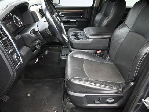 Used 2015 RAM 1500 Laramie image 17