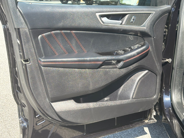 Certified 2020 Ford Edge ST-Line FWD image 12