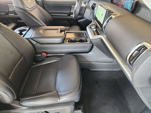 Used 2025 Ford Expedition Max Platinum AWD/4WD image 16