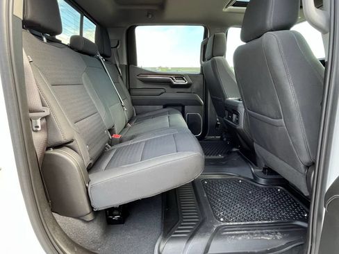 Certified 2023 Chevrolet Silverado 1500 RST w/ Redline Edition AWD/4WD image 12