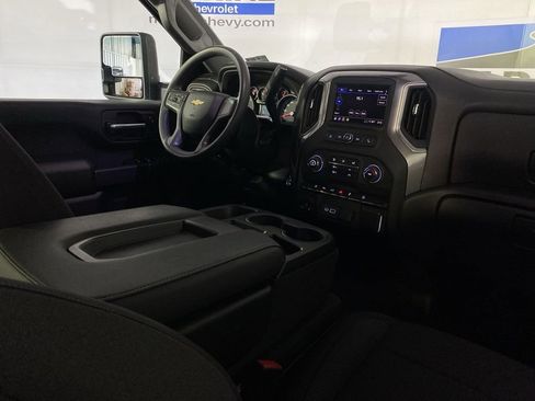 Used 2024 Chevrolet Silverado 2500 Custom w/ Custom Value Package AWD/4WD image 26