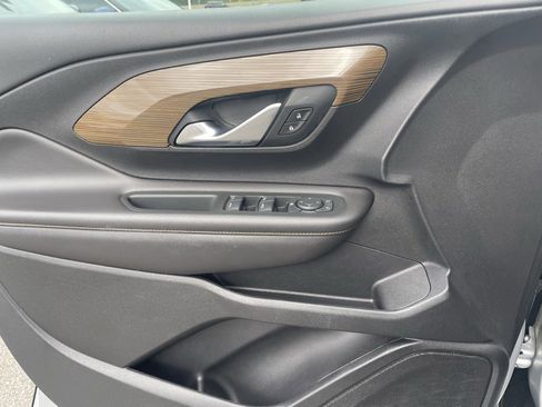 Used 2021 GMC Terrain SLE w/ Driver Convenience Package image 20