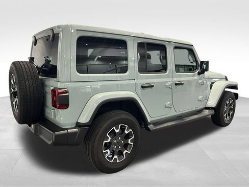 Used 2024 Jeep Wrangler Sahara w/ Technology Group image 7