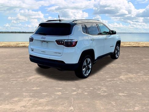 Used 2018 Jeep Compass Limited w/ Navigation Group AWD/4WD image 11