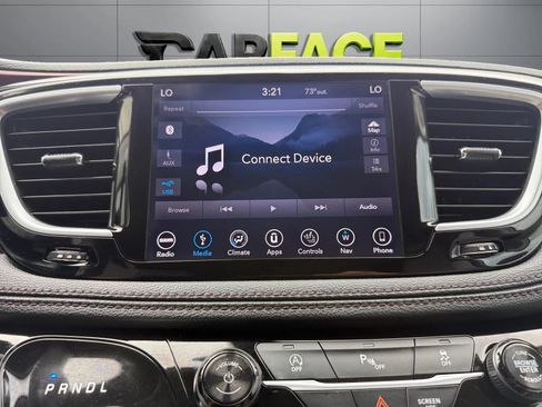 Used 2018 Chrysler Pacifica Limited FWD image 37
