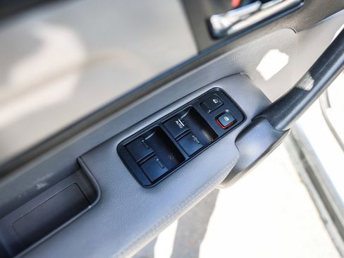 Used 2011 Honda CR-V EX-L image 10