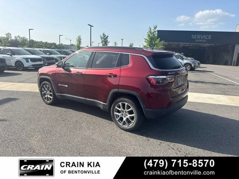 Used 2022 Jeep Compass Latitude AWD/4WD image 11