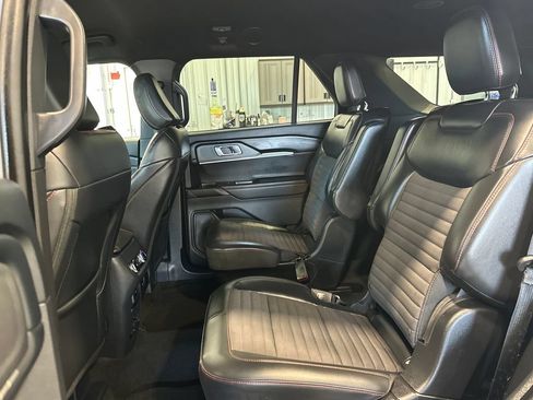 Used 2026 Ford Explorer ST-Line AWD/4WD image 26
