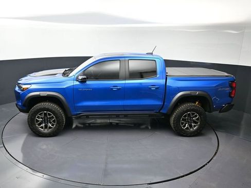 Used 2024 Chevrolet Colorado ZR2 w/ Technology Package image 31