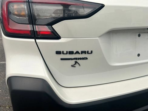Certified 2024 Subaru Outback Onyx Edition AWD/4WD image 4