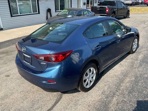 Used 2018 MAZDA MAZDA3 Sport FWD image 11