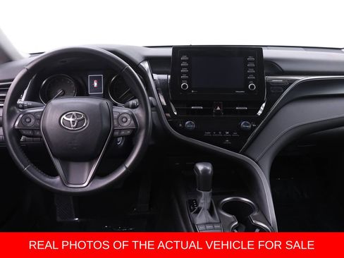 Used 2024 Toyota Camry SE FWD image 5