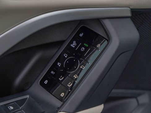 New 2025 Audi Q5 Premium Plus image 17