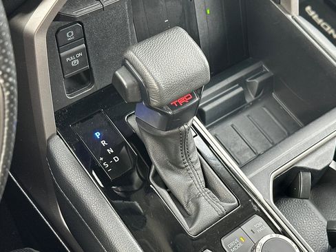Used 2024 Toyota Tundra Limited image 19