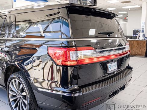 Used 2021 Lincoln Navigator L Reserve AWD/4WD image 14