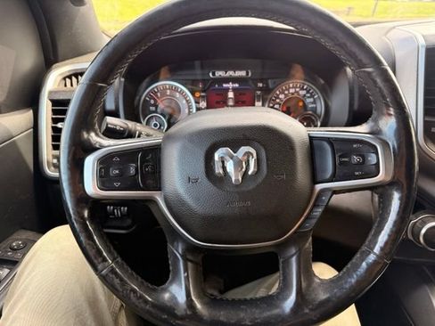 Used 2019 RAM 1500 Big Horn AWD/4WD image 12