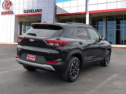 Used 2025 Chevrolet TrailBlazer LT w/ Driver Confidence Package image 7