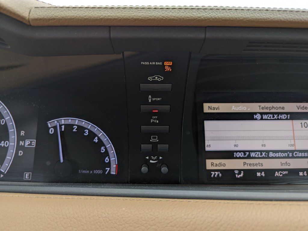 Used 2013 Mercedes-Benz CL 550 4MATIC image 21