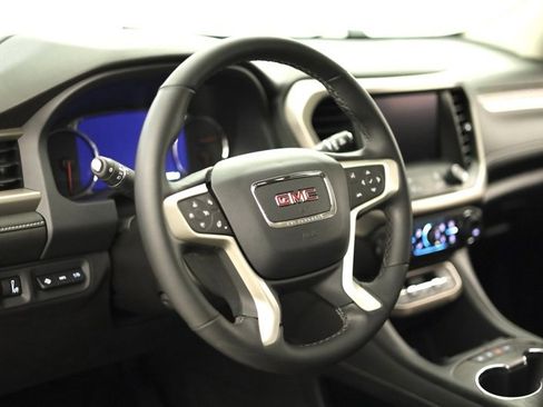 Used 2023 GMC Acadia Denali w/ Denali Ultimate Package image 12