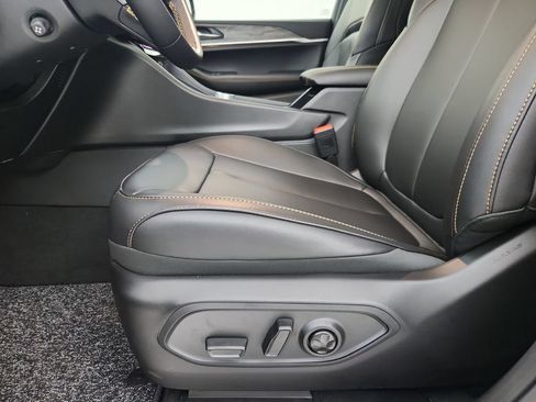 New 2026 Jeep Grand Cherokee L Limited AWD/4WD image 19