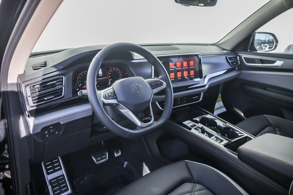 New 2026 Volkswagen Atlas Peak Edition AWD/4WD image 6