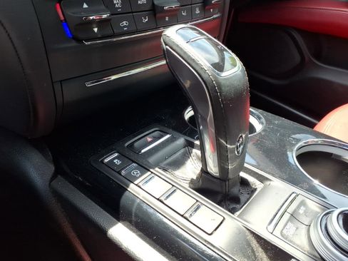 Used 2022 Maserati Ghibli Modena RWD image 8