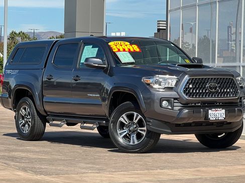 Certified 2019 Toyota Tacoma TRD Sport w/ TRD Premium Sport Package AWD/4WD image 2