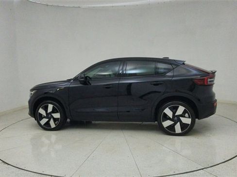 Used 2023 Volvo C40 P8 Recharge Ultimate image 65