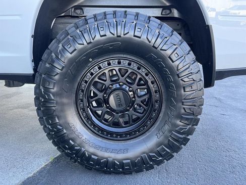 Used 2024 RAM 2500 Laramie w/ Safety Group image 29