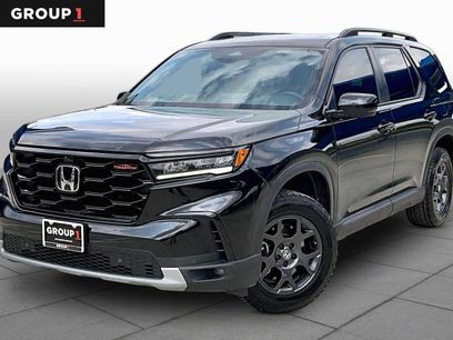 Used 2025 Honda Pilot TrailSport