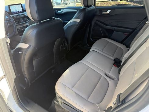 Used 2022 Ford Escape SEL w/ Technology Package image 37