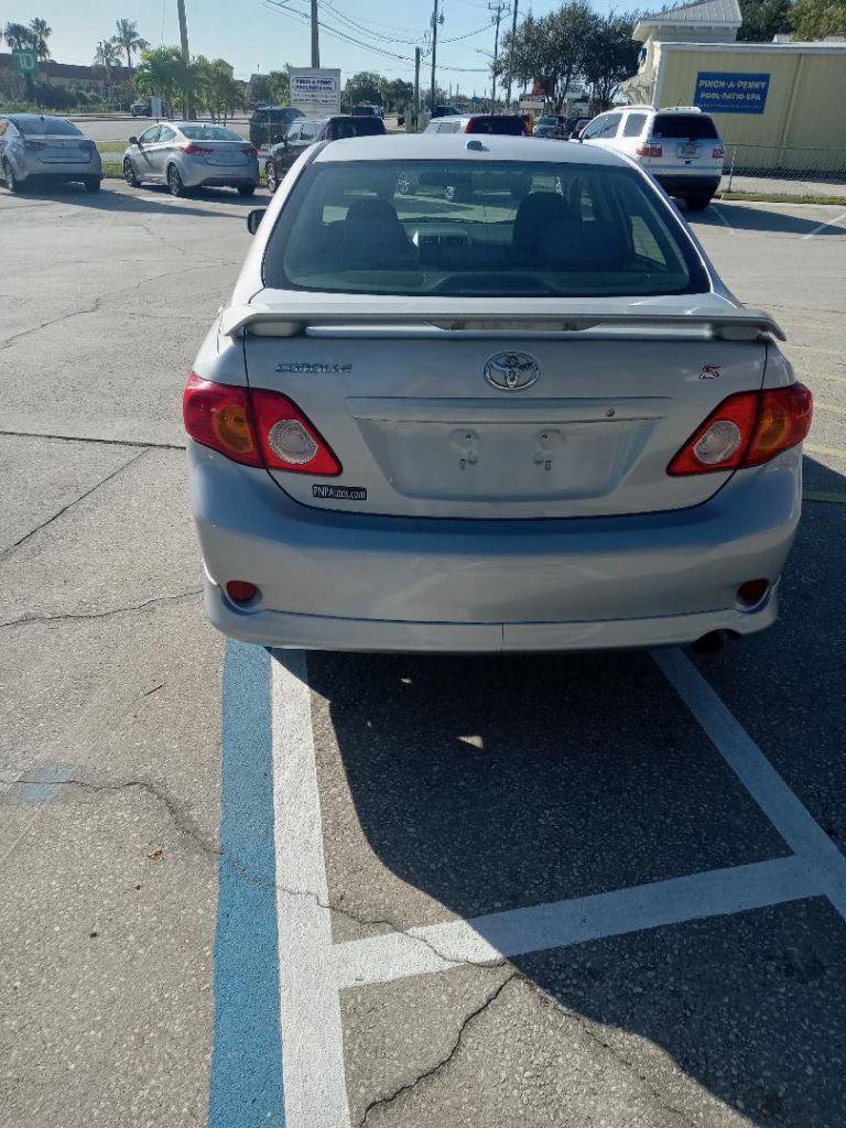 Used 2009 Toyota Corolla FWD image 3