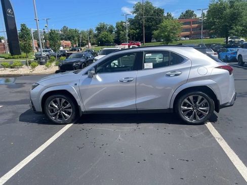 New 2026 Lexus UX 300h AWD image 6