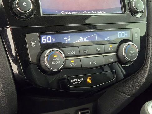 Used 2019 Nissan Rogue SV AWD/4WD image 31