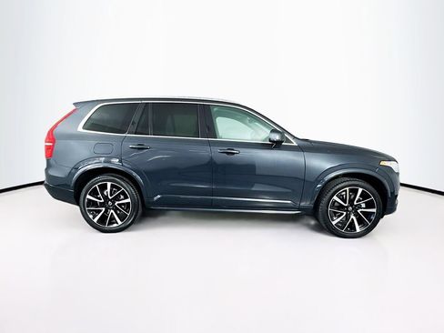 Used 2022 Volvo XC90 T6 Momentum w/ Advanced Package image 11