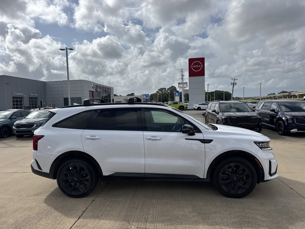 Used 2023 Kia Sorento SX FWD image 10