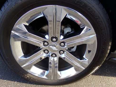 Used 2016 Chevrolet Suburban LT image 82