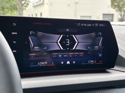 Used 2026 BMW 228i w/ Technology Package image 32