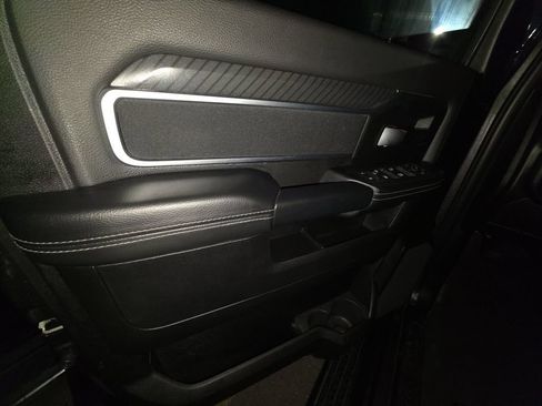 Used 2026 RAM 2500 Big Horn AWD/4WD image 9
