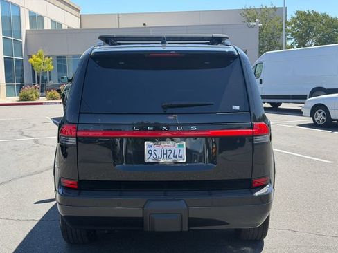Used 2024 Lexus GX 550 w/ Accessory Package (Z1) AWD/4WD image 9
