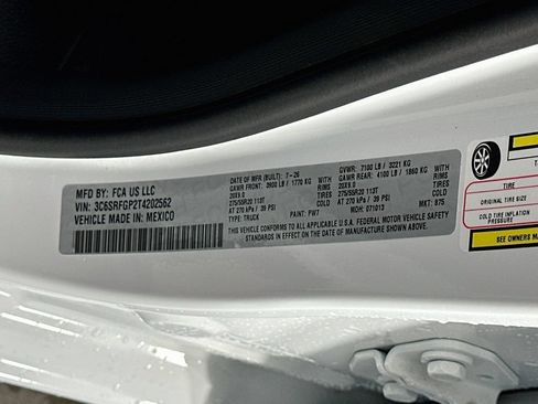 New 2026 RAM 1500 Express AWD/4WD image 19