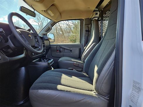 Used 2024 Chevrolet Express 2500 w/ Driver Convenience Package image 13