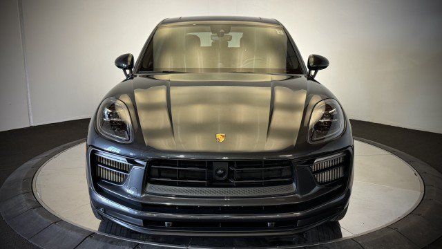 Used 2023 Porsche Macan S AWD/4WD image 27