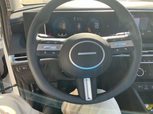 Used 2026 Hyundai Tucson SEL AWD/4WD image 9