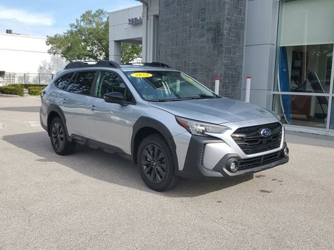 Used 2023 Subaru Outback Onyx Edition AWD/4WD image 7